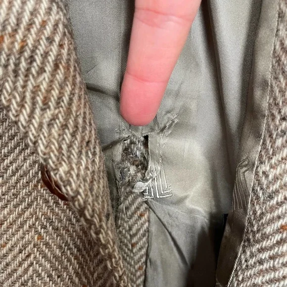 Vintage Lanvin Paris Luxury 100% Pure Scottish Wool Tweed Blazer Leather Accent - Picture 6 of 8